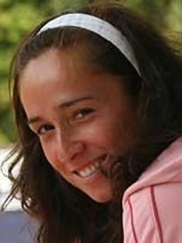 Agnes Szatmari - Default Crop