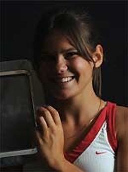 Laetitia Sarrazin - Default Crop