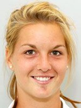 Nikola Hofmanova - Default Crop