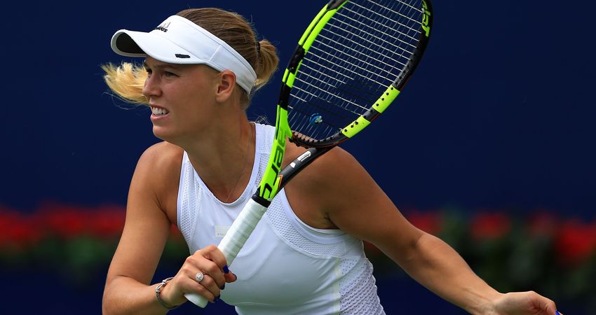 Wozniacki eases past Barty into Cincinnati quarterfinals