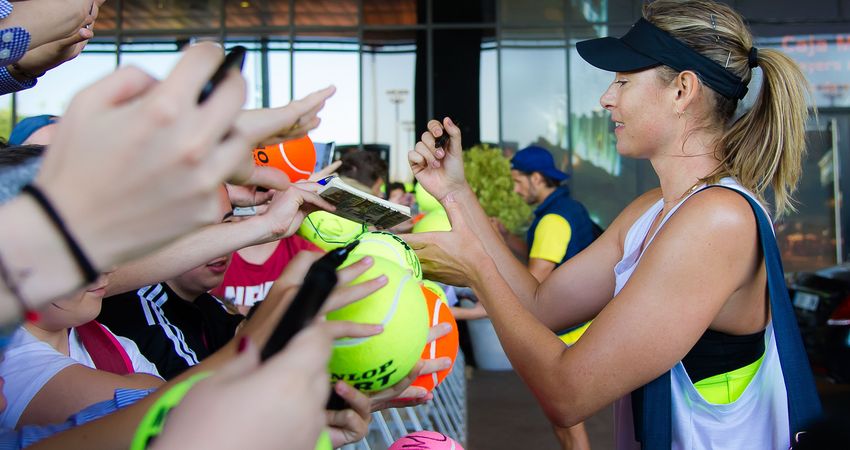 Maria Sharapova jokes after winning 19 straight points in Madrid win