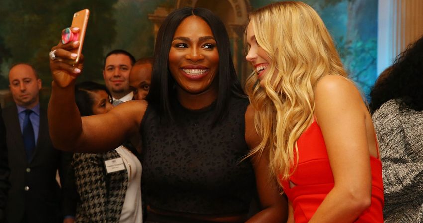 Serena Williams and Caroline Wozniacki snap a selfie (Getty)