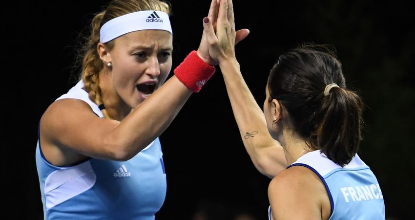 Kristina Mladenovic and Amandine Hesse, Fed Cup (Getty)