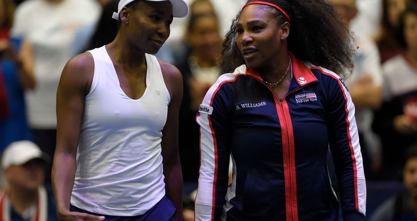 Venus and Serena Williams (Getty)