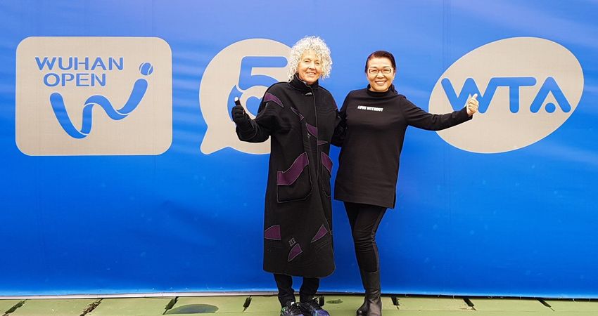 Brenda Perry Li Qiuping Wuhan