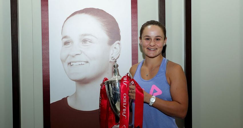 Ashleigh Barty poses in Shenzhen (Getty)