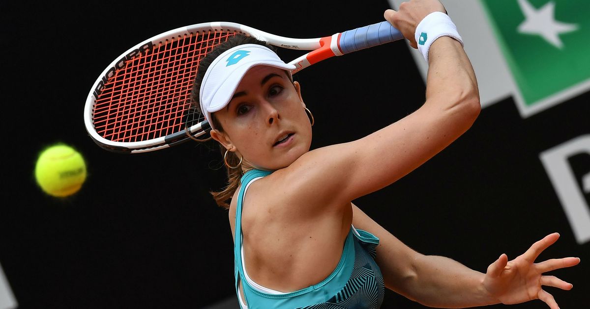 Cornet, Gibbs move through in Limoges