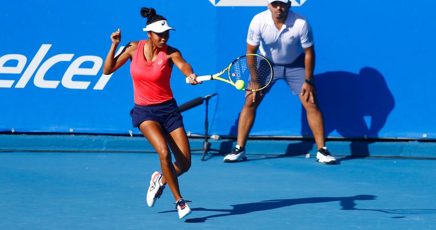 Reigning French Open girls' singles champion Leylah Fernandez of Canada qualified for her fourth WTA main draw without losing a set.
