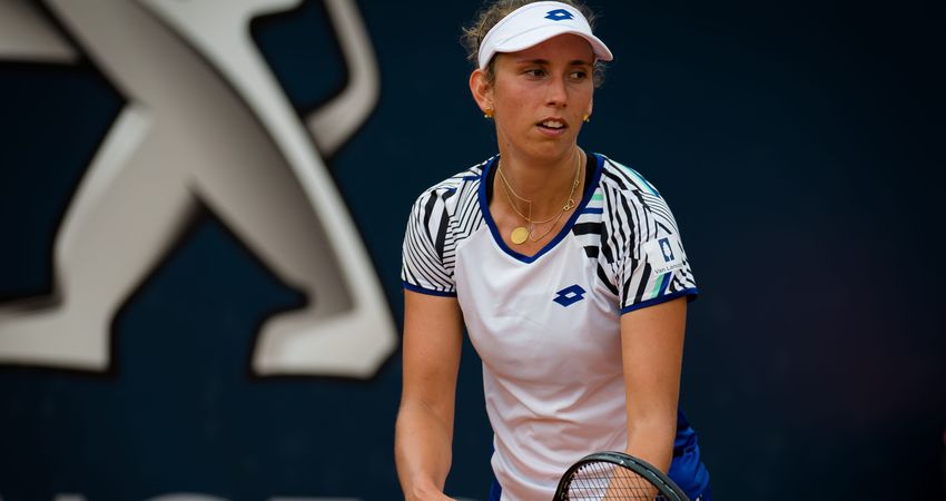 Elise_Mertens_-_2020_Palermo_Ladies_Open_Day_2_-DSC_0385_original