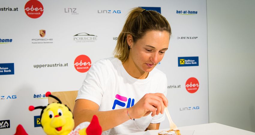 Nadia_Podoroska_-_2020_Upper_Austria_Ladies_Linz_Qualifying_Day_2_-Z66_6167_original