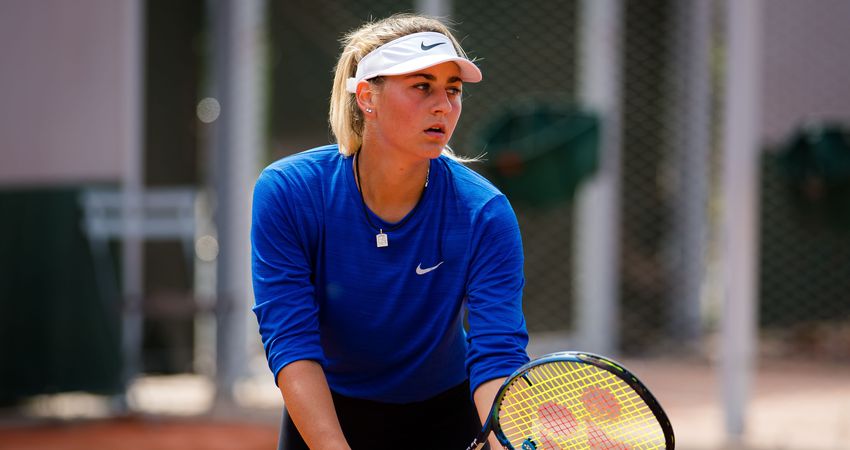 Marta_Kostyuk_-_2021_Roland_Garros_Qualifications_Day_5_-DSC_6666_original