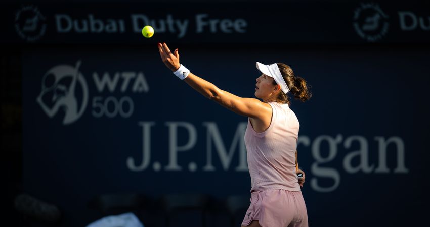 Garbine_Muguruza_-_2022_Dubai_Duty_Free_Tennis_Championships_Friday_Pre-Event-DSC_1667_original