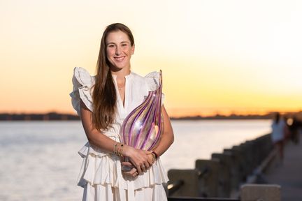 Belinda Bencic Charleston 2022