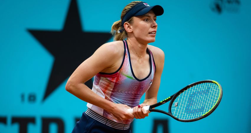 Ekaterina_Alexandrova_-_2022_Mutua_Madrid_Open_-_Day_5-DSC_2157_original