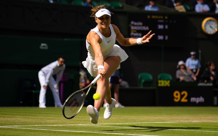 Paula_Badosa_-_2022_The_Championships_Wimbledon_-_Day_6-DSC_0583_original