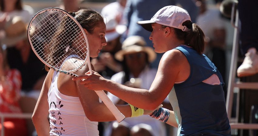 Daria Kasatkina, Iga Swiatek - Roland Garros 2022