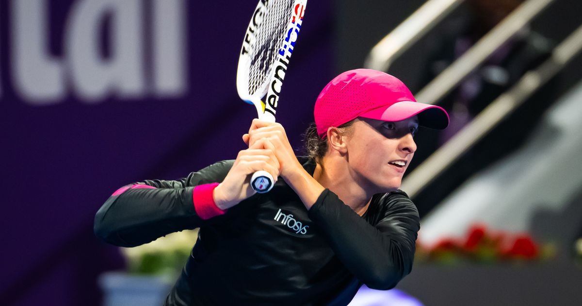Swiatek defeats Rybakina to win third consecutive Doha title