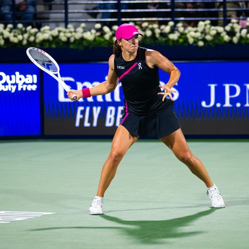 Iga_Swiatek_-_Dubai_Duty_Free_Tennis_Championships_-_Day_3-DSC_9507
