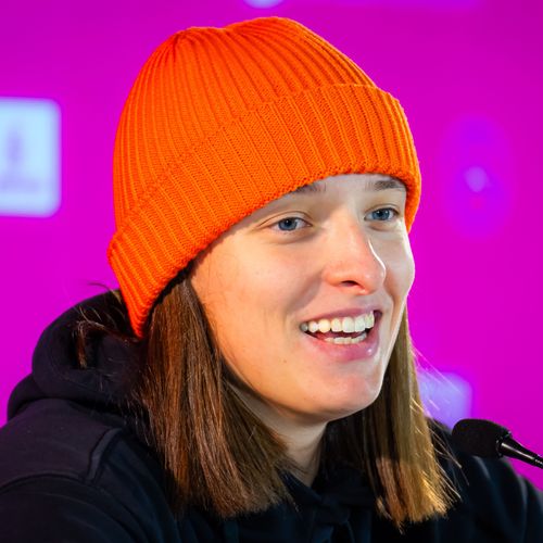 Iga_Swiatek_-_2024_Mutua_Madrid_Open_-_Day_5-DSC_5352
