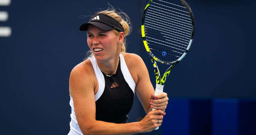 Caroline_Wozniacki_-_2024_Miami_Open_-_Day_3-DSC_8497