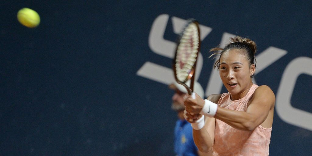 Zheng battles past Muchova to successfully defend Palermo title