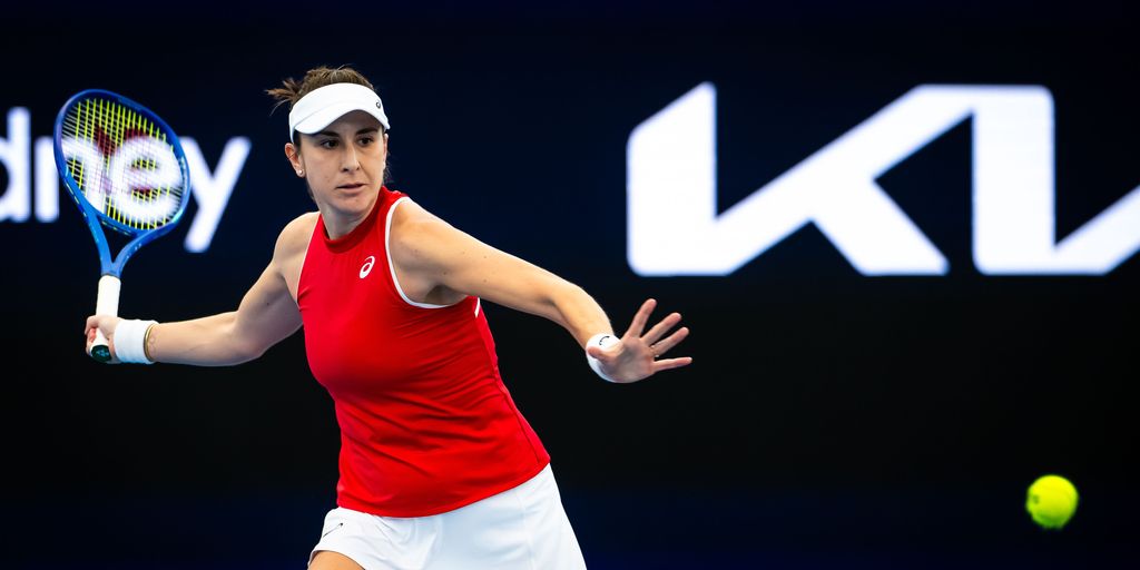 Bencic bests Paquet to give Switzerland early lead in United Cup