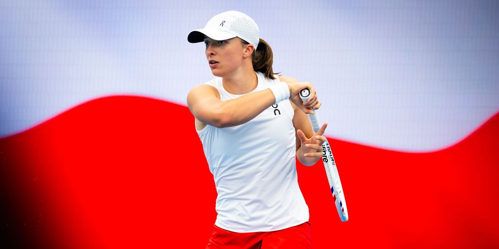 Swiatek holds off Muchova; Poland advances to United Cup quarterfinals