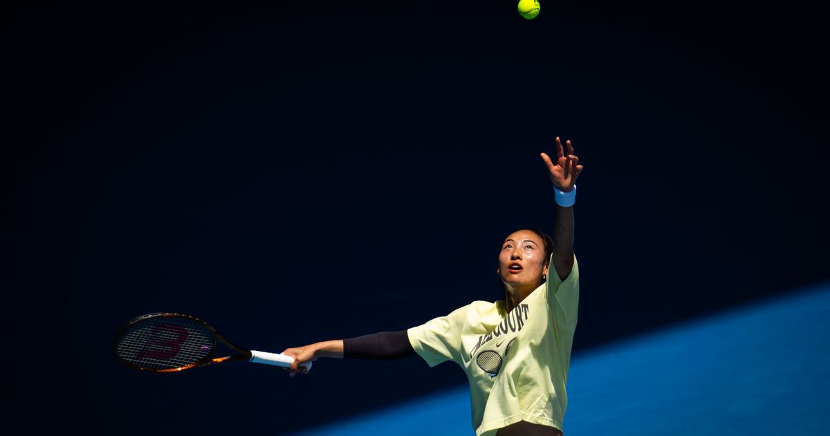 Zheng Qinwen Prepares for Australian Open Showdown