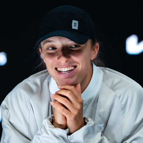 Iga_Swiatek_-_Australian_Open_2025_-_Day_5-DS8_0237