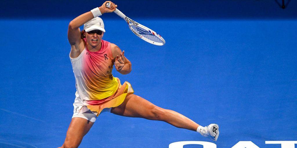 Swiatek tops Rybakina to return to Doha semifinals