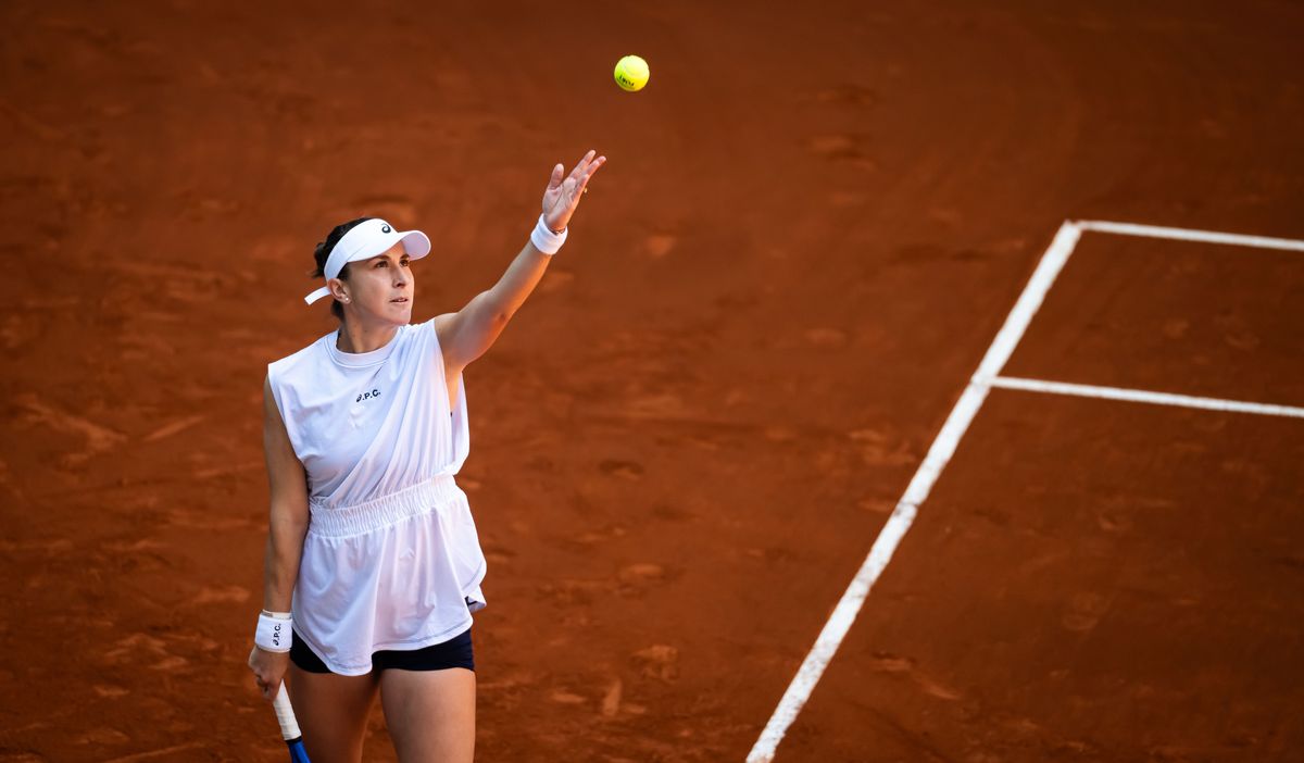Undefeated Bencic Shines Amidst Injury Struggles in Tennis