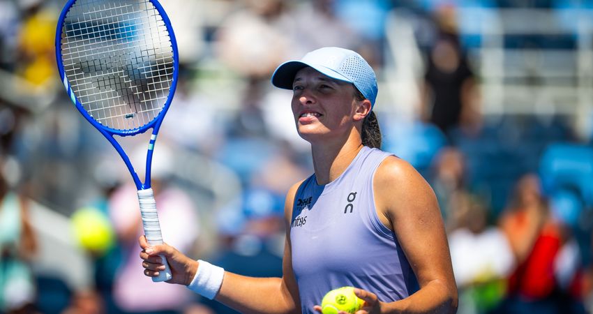 Iga_Swiatek_-_Cincinnati_Open_2025_-_Day_3-DSC_0774