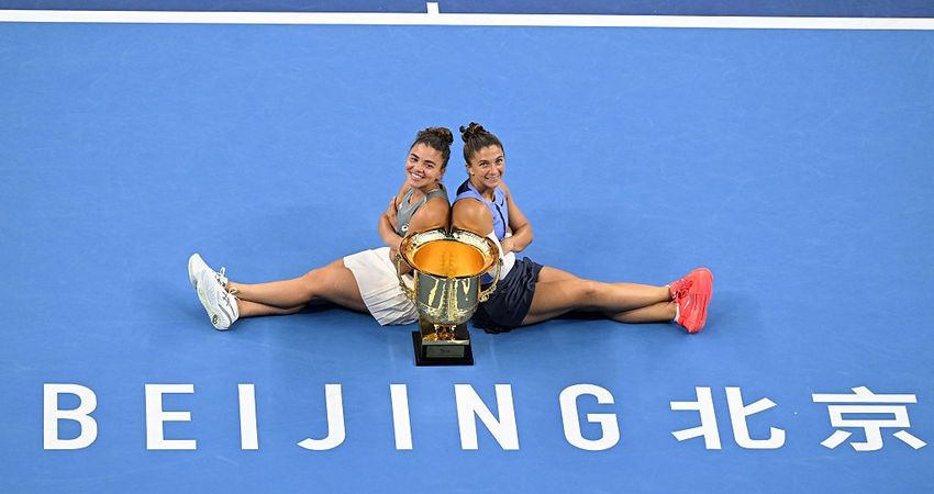 Jasmine Paolini y Sara Errani, Beijing 2025