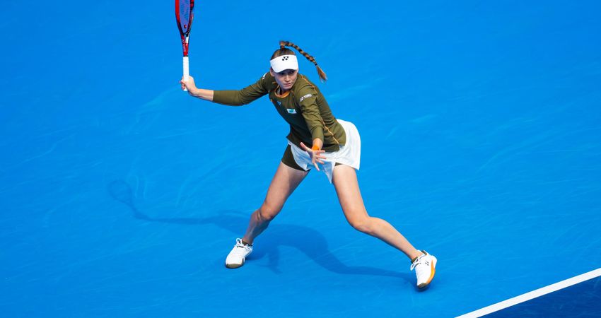 Elena_Rybakina_-_Toray_Pan_Pacific_Open_-_Day_4-DSC_6192