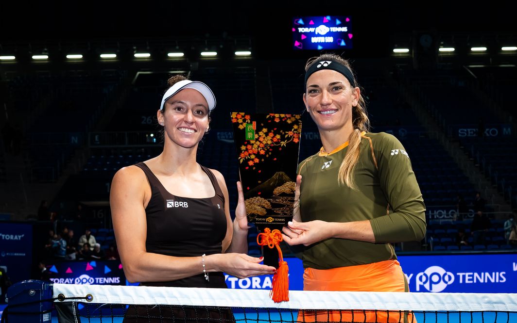 Luisa Stefani, Timea Babos - Tokyo 2025