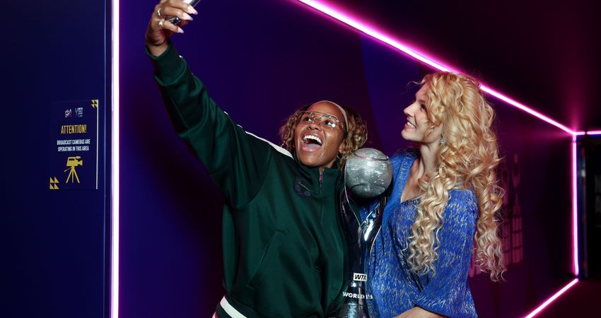 taylor townsend katerina siniakova wta finals 2025