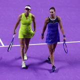 Veronika Kudermetova, Elise Mertens - WTA Finals Riyadh 2025