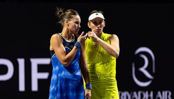 Veronika Kudermetova y Elise Mertens, Finales WTA 2025