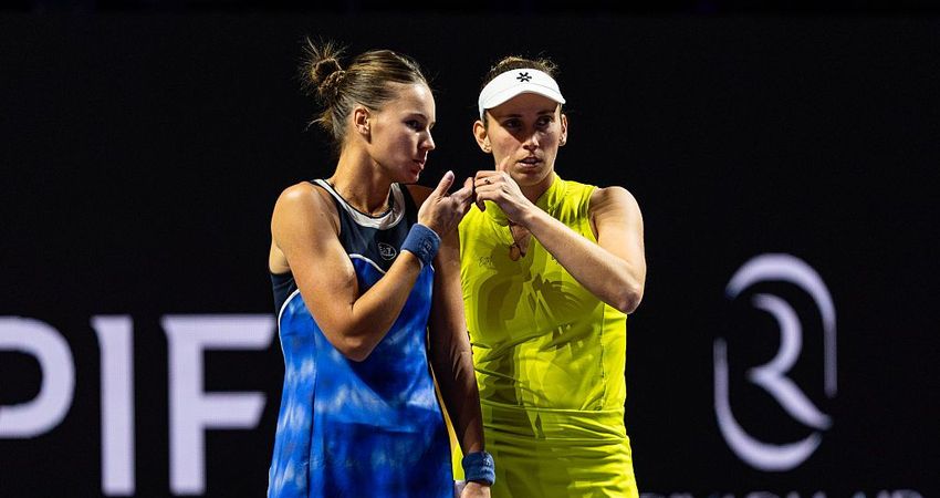 Veronika Kudermetova y Elise Mertens, Finales WTA 2025