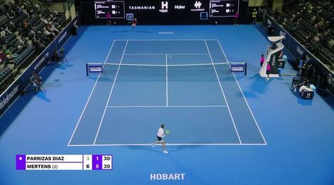 Elise Mertens' round-arm smash sets up match point in Hobart
