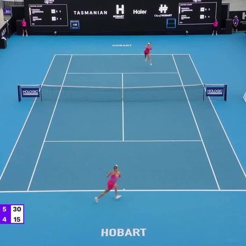 Anna Bondar's half volley pass energizes Hobart crowd 