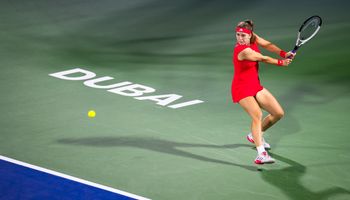Karolina Muchova Dubai semifinal 2025 vs. Tauson