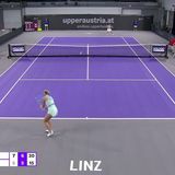 Rebecca Sramkova caps off 16-shot rally with forehand winner