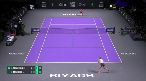 Aryna Sabalenka's backhand winner sets up game point vs. Amanda Anisimova