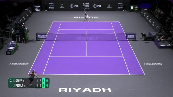 Jessica Pegula's cross-court winner shocks Gauff