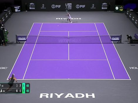 Jessica Pegula's cross-court winner shocks Gauff