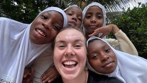 linda noskova zanzibar volunteer work