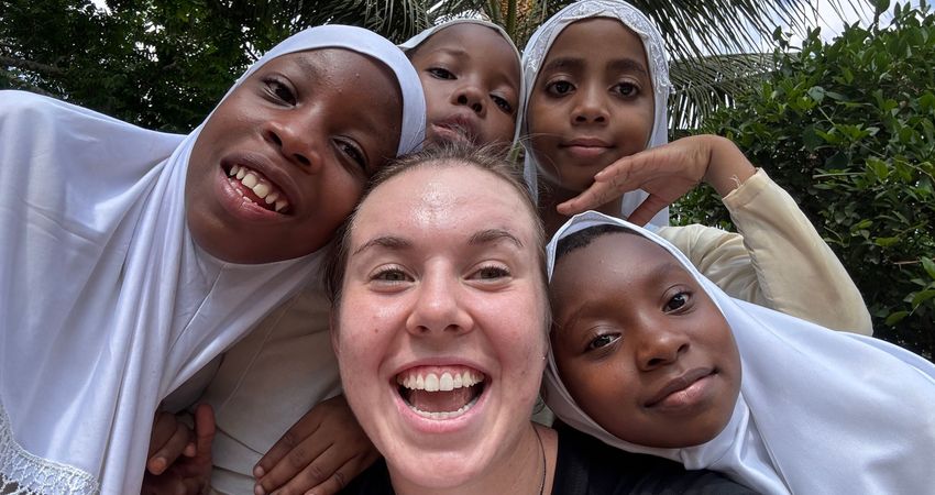 linda noskova zanzibar volunteer work