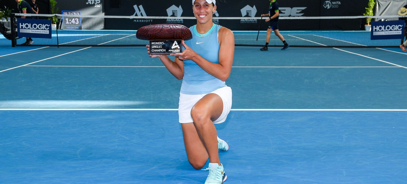 Madison Keys 2025 Adelaide trophy
