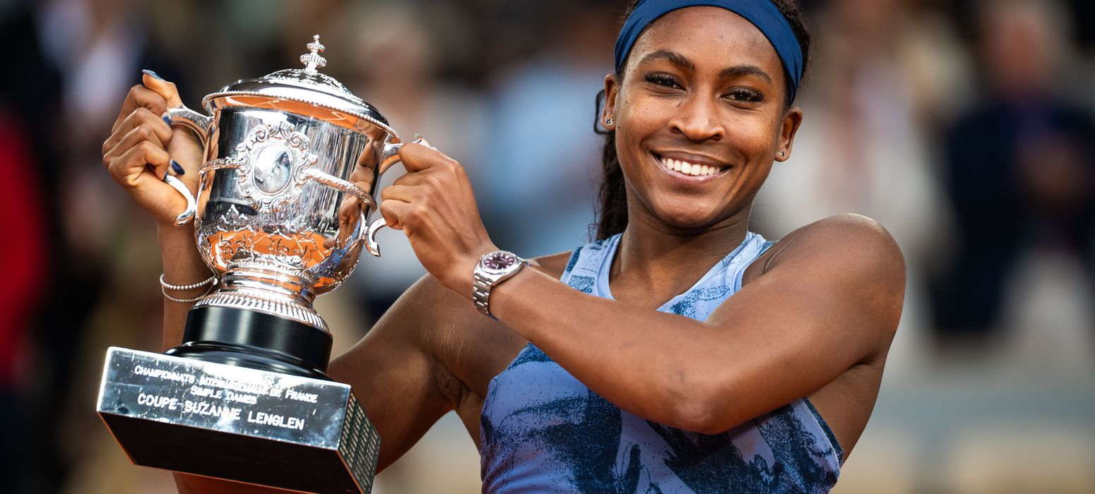 Coco Gauff Roland Garros 2025 title trophy